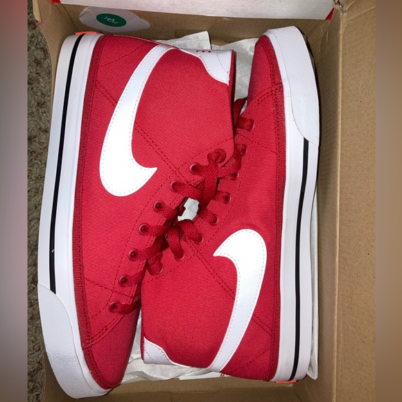 8.5
NIKE COURT LEGACY CNVS MID. - Picture 1 of 11